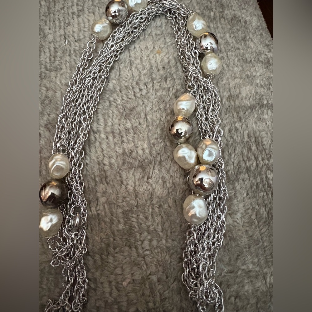 EUC long silver tone pearl necklace about 28 inches
